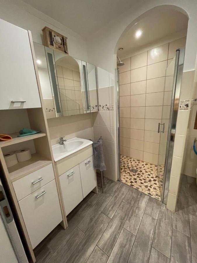 Le Studio Apartment Montclar  Bagian luar foto